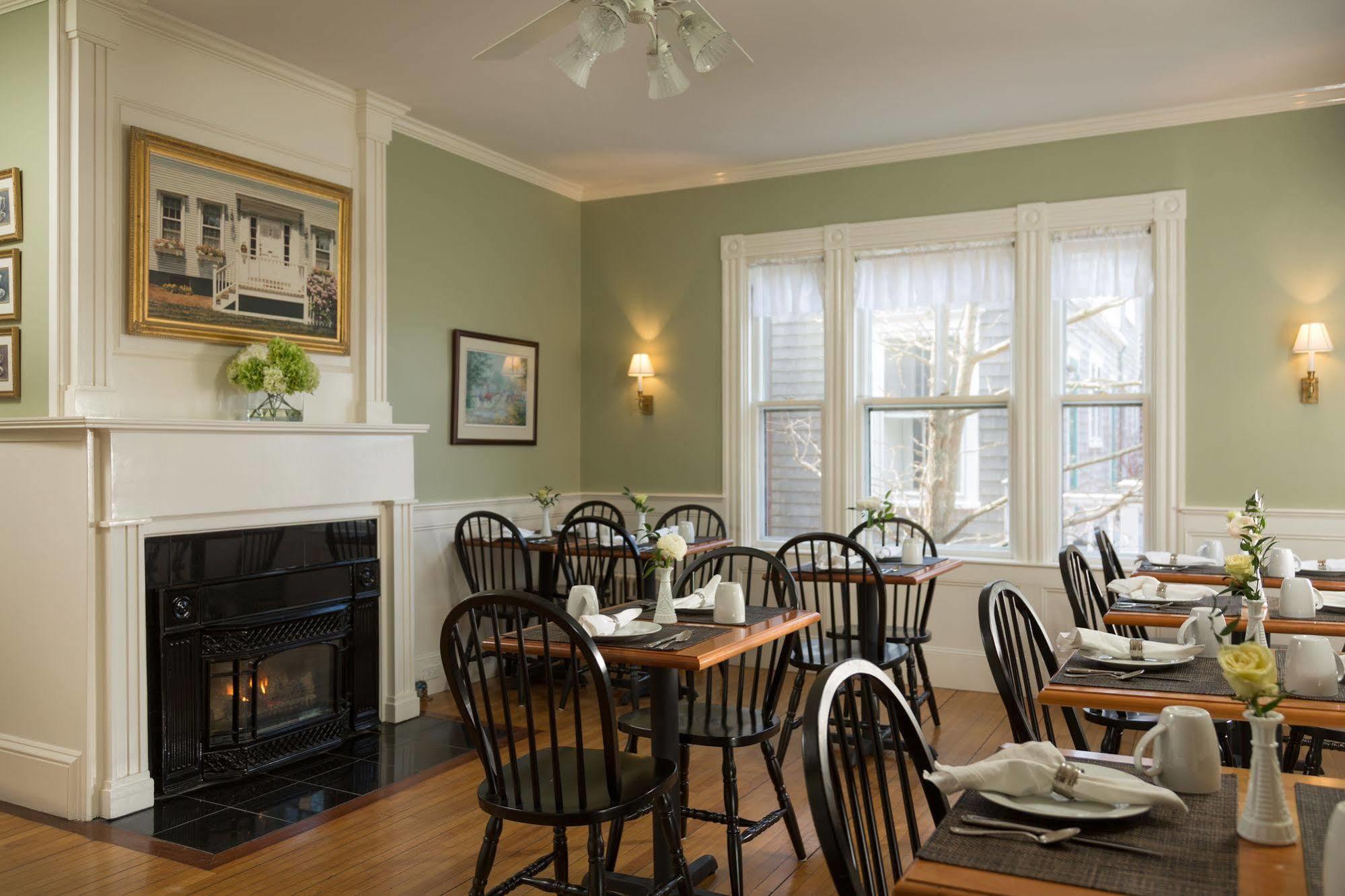 Brass Lantern Inn Nantucket Dış mekan fotoğraf